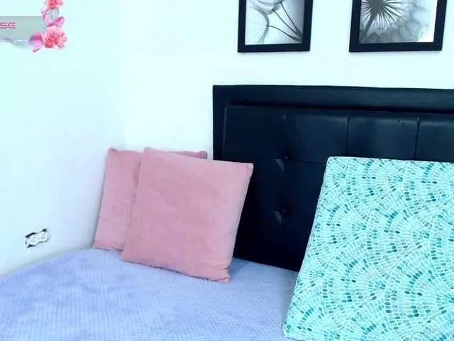 kelly-joness on BongaCams