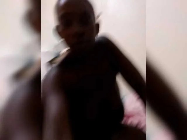 Naughtysarafina — Freechat on BongaCams