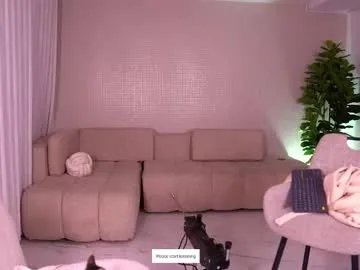 emily_huddson_ — #latina #bigass #fuckmachine