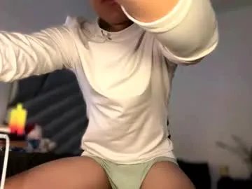 fj_araujo — GOAL: show cum [2220 tokens remaining] Hi, come in and have fun with me  #lovense #young #bigcock #18 #skinny