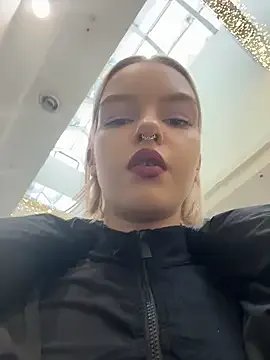 AshleyMur — naked show