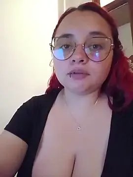 CURVY-HORNY — show ass + spank