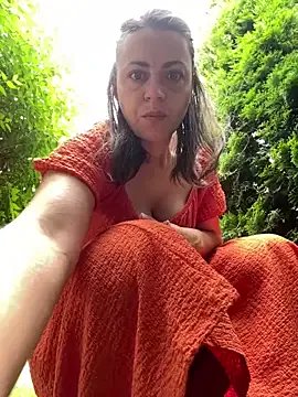 ladywithbigass on StripChat