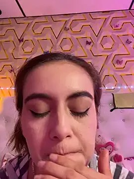 MelanyyJhonson15 — Show ass 