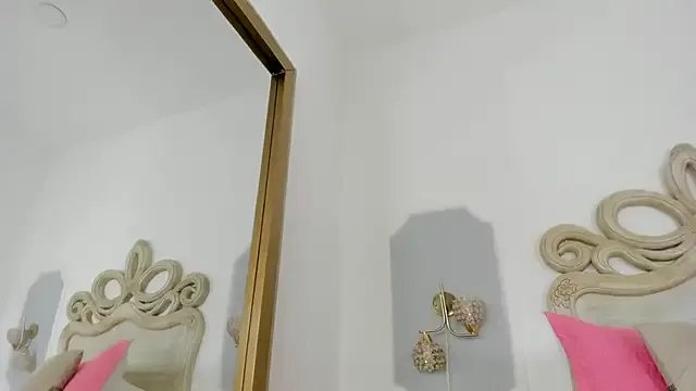 Sara__Williams — moan strong