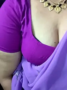 sesiteluguammayi — Pussy fingring with oil