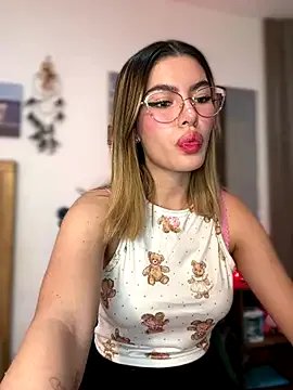 Your_Honeey on StripChat