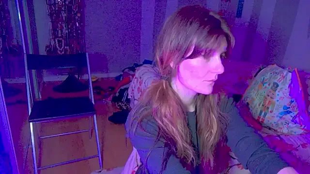 YourFavCanadianMILF — ride dildo front and back view til I cum