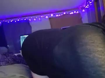 4ddies_little9irl from Chaturbate