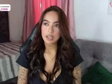 Check-out your craziest wishes with our pick of gaming cams models, featuring big knockers, round tails and tight twats.