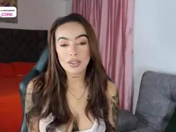 Check-out your craziest wishes with our pick of gaming cams models, featuring big knockers, round tails and tight twats.