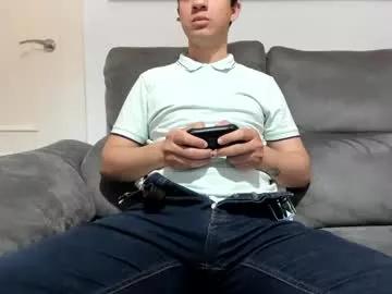 aaronhugexxl from Chaturbate