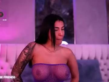 Check-out your craziest wishes with our pick of gaming cams models, featuring big knockers, round tails and tight twats.
