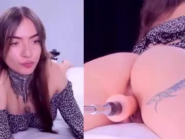 Check-out your craziest wishes with our pick of gaming cams models, featuring big knockers, round tails and tight twats.