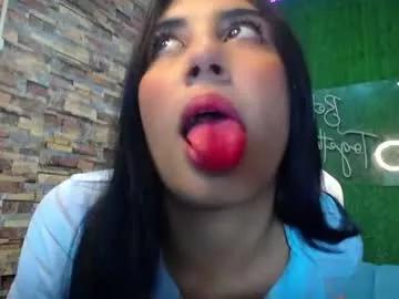 annie_james_b from Chaturbate
