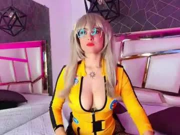 Check-out your craziest wishes with our pick of gaming cams models, featuring big knockers, round tails and tight twats.