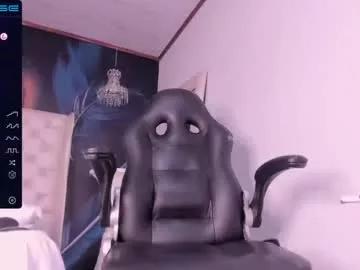 Baztiian_ webcams show profile image 