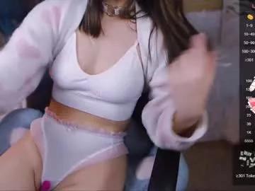 Check-out your craziest wishes with our pick of gaming cams models, featuring big knockers, round tails and tight twats.