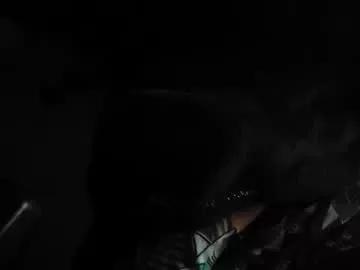 bombinshaman from Chaturbate