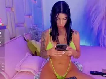 Check-out your craziest wishes with our pick of gaming cams models, featuring big knockers, round tails and tight twats.