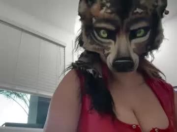 cinnanicos model from Chaturbate