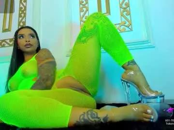 Check-out your craziest wishes with our pick of gaming cams models, featuring big knockers, round tails and tight twats.