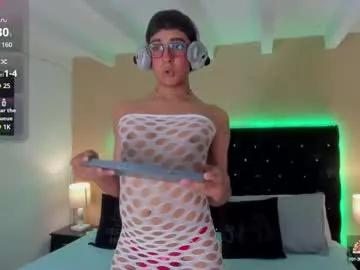 Check-out your craziest wishes with our pick of gaming cams models, featuring big knockers, round tails and tight twats.