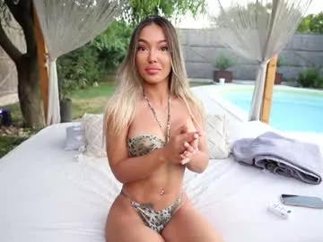 Check-out your craziest wishes with our pick of gaming cams models, featuring big knockers, round tails and tight twats.