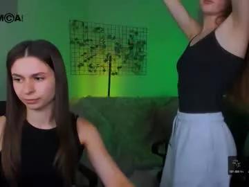 flora_ri from Chaturbate is Freechat