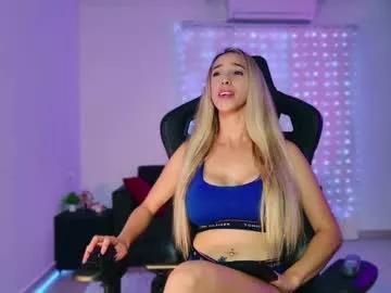 Check-out your craziest wishes with our pick of gaming cams models, featuring big knockers, round tails and tight twats.