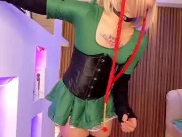 Check-out your craziest wishes with our pick of gaming cams models, featuring big knockers, round tails and tight twats.