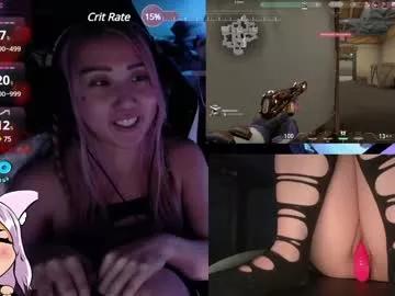 Check-out your craziest wishes with our pick of gaming cams models, featuring big knockers, round tails and tight twats.