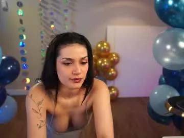 Check-out your craziest wishes with our pick of gaming cams models, featuring big knockers, round tails and tight twats.
