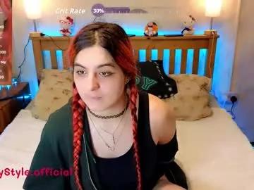 Check-out your craziest wishes with our pick of gaming cams models, featuring big knockers, round tails and tight twats.