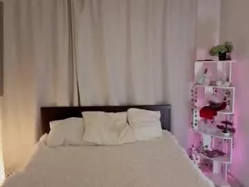 jerricaezelle model from Chaturbate