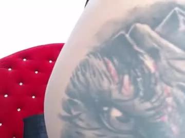 Check-out your craziest wishes with our pick of gaming cams models, featuring big knockers, round tails and tight twats.