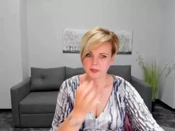 julia_wilsons from Chaturbate is Freechat
