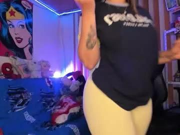 Check-out your craziest wishes with our pick of gaming cams models, featuring big knockers, round tails and tight twats.