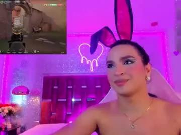 Check-out your craziest wishes with our pick of gaming cams models, featuring big knockers, round tails and tight twats.