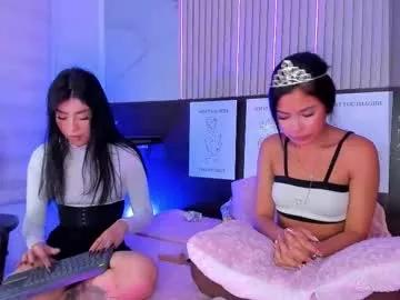 Check-out your craziest wishes with our pick of gaming cams models, featuring big knockers, round tails and tight twats.