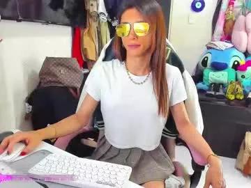 Check-out your craziest wishes with our pick of gaming cams models, featuring big knockers, round tails and tight twats.