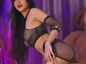 Check-out your craziest wishes with our pick of gaming cams models, featuring big knockers, round tails and tight twats.