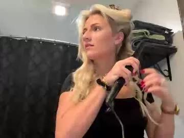 lilnaughtyblonde from Chaturbate is Freechat