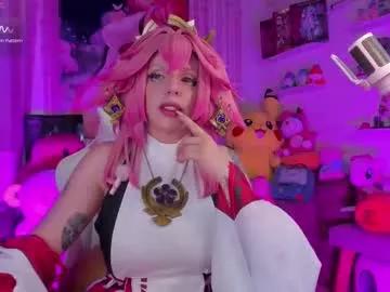 Check-out your craziest wishes with our pick of gaming cams models, featuring big knockers, round tails and tight twats.