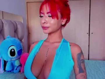 Check-out your craziest wishes with our pick of gaming cams models, featuring big knockers, round tails and tight twats.