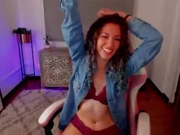 Check-out your craziest wishes with our pick of gaming cams models, featuring big knockers, round tails and tight twats.