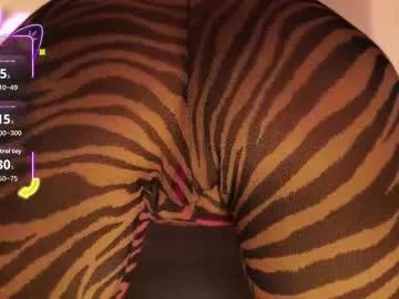 Check-out your craziest wishes with our pick of gaming cams models, featuring big knockers, round tails and tight twats.