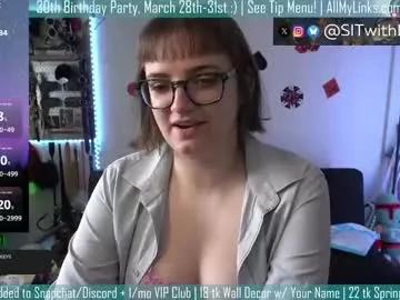 Check-out your craziest wishes with our pick of gaming cams models, featuring big knockers, round tails and tight twats.