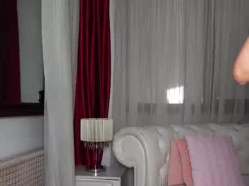 ninacrystal from Chaturbate