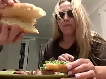 nipple_queenxoxo from Chaturbate is Freechat